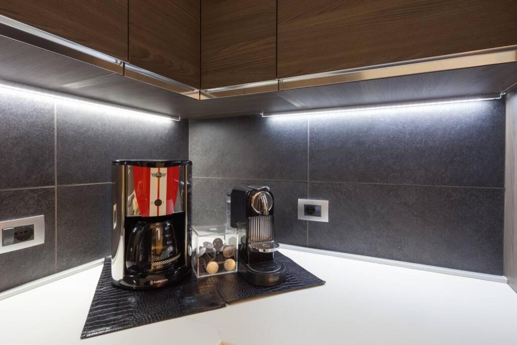 Residenza Ermanni Apartment Verona Centro Buitenkant foto